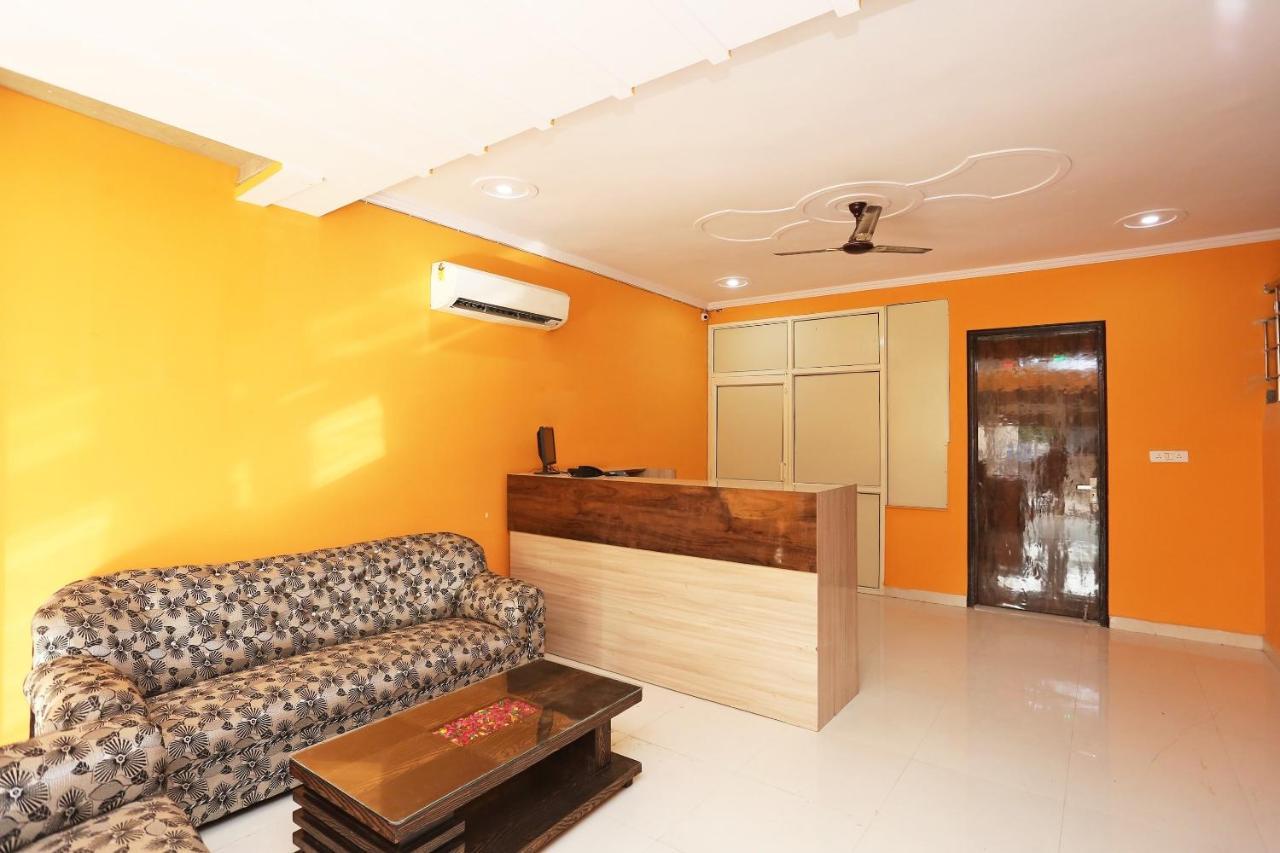 Oyo Rose Residency Near Dwarka Sector 9 Metro Station Hotel นิวเดลี ภายนอก รูปภาพ