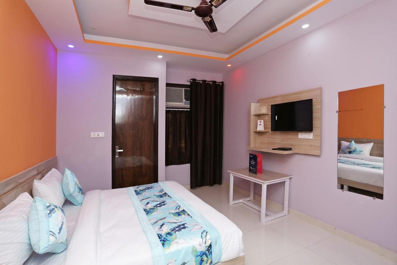 Oyo Rose Residency Near Dwarka Sector 9 Metro Station Hotel นิวเดลี ภายนอก รูปภาพ